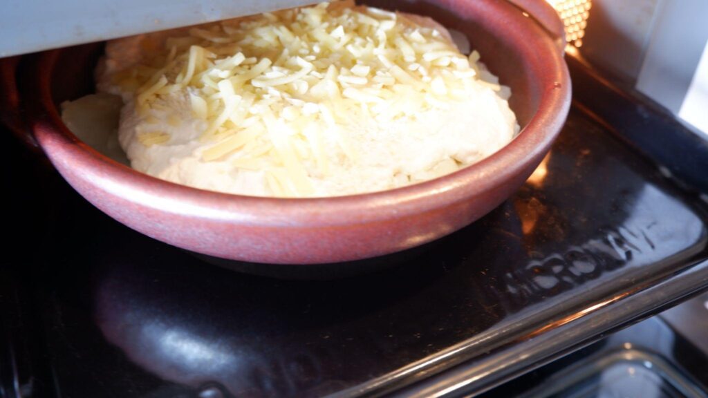 オーブンでチーズが溶けるまで焼こう