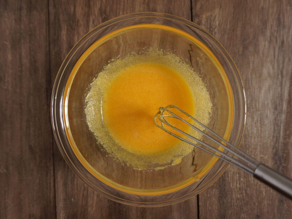 卵黄とグラニュー糖は混ぜておこう