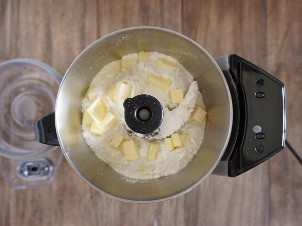 パラパラ粉バターを作る