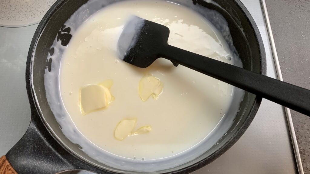 バターを加える