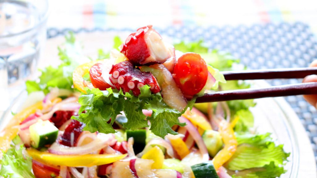 魚介と野菜がたっぷり食べられるセビーチェは日本人の口にも合う！