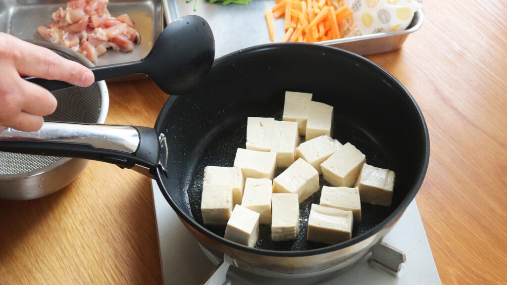木綿豆腐を炒めよう