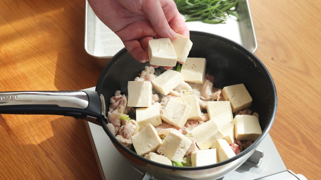 豆腐を焼いて、「香ばしさ」をプラス！